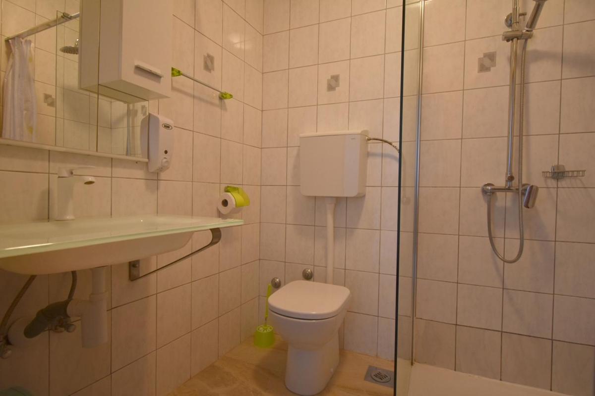 Denjak Apartments Kornić Dış mekan fotoğraf