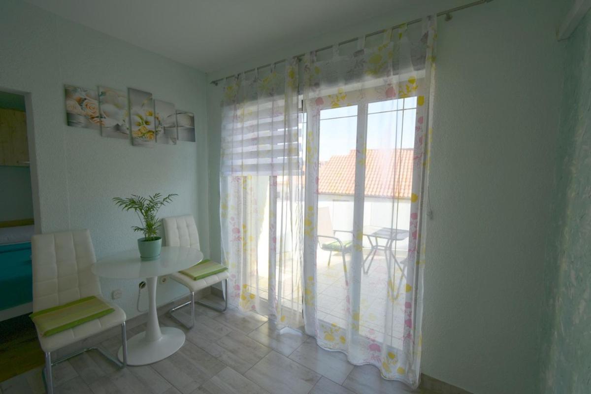Denjak Apartments Kornić Dış mekan fotoğraf