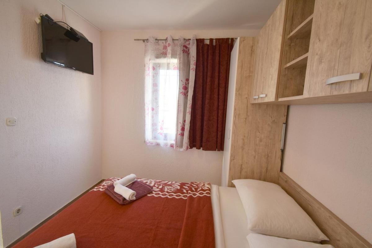 Denjak Apartments Kornić Dış mekan fotoğraf